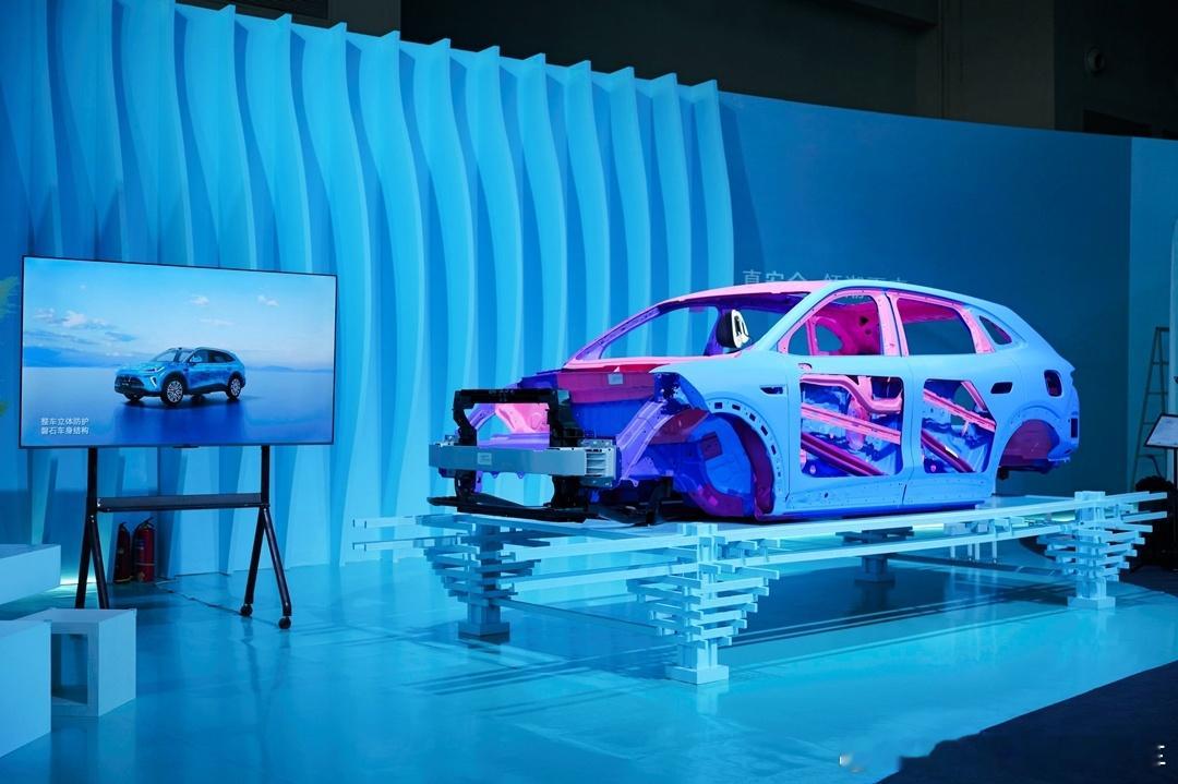 【风云T9L购车手册：低中配优先，不冲高配】3月26日，奇瑞风云大五座SUV车型