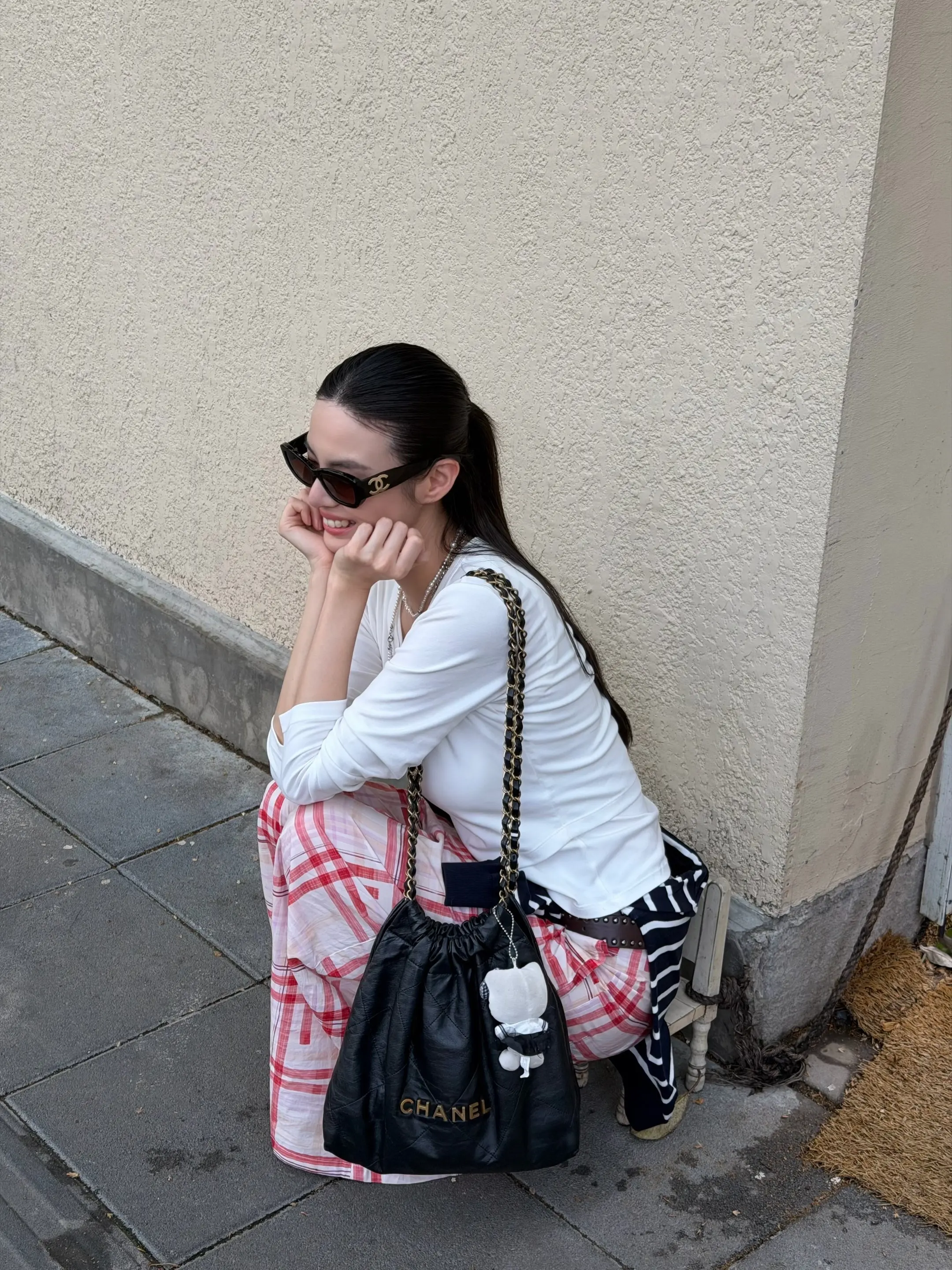 坐个小板凳🪑。