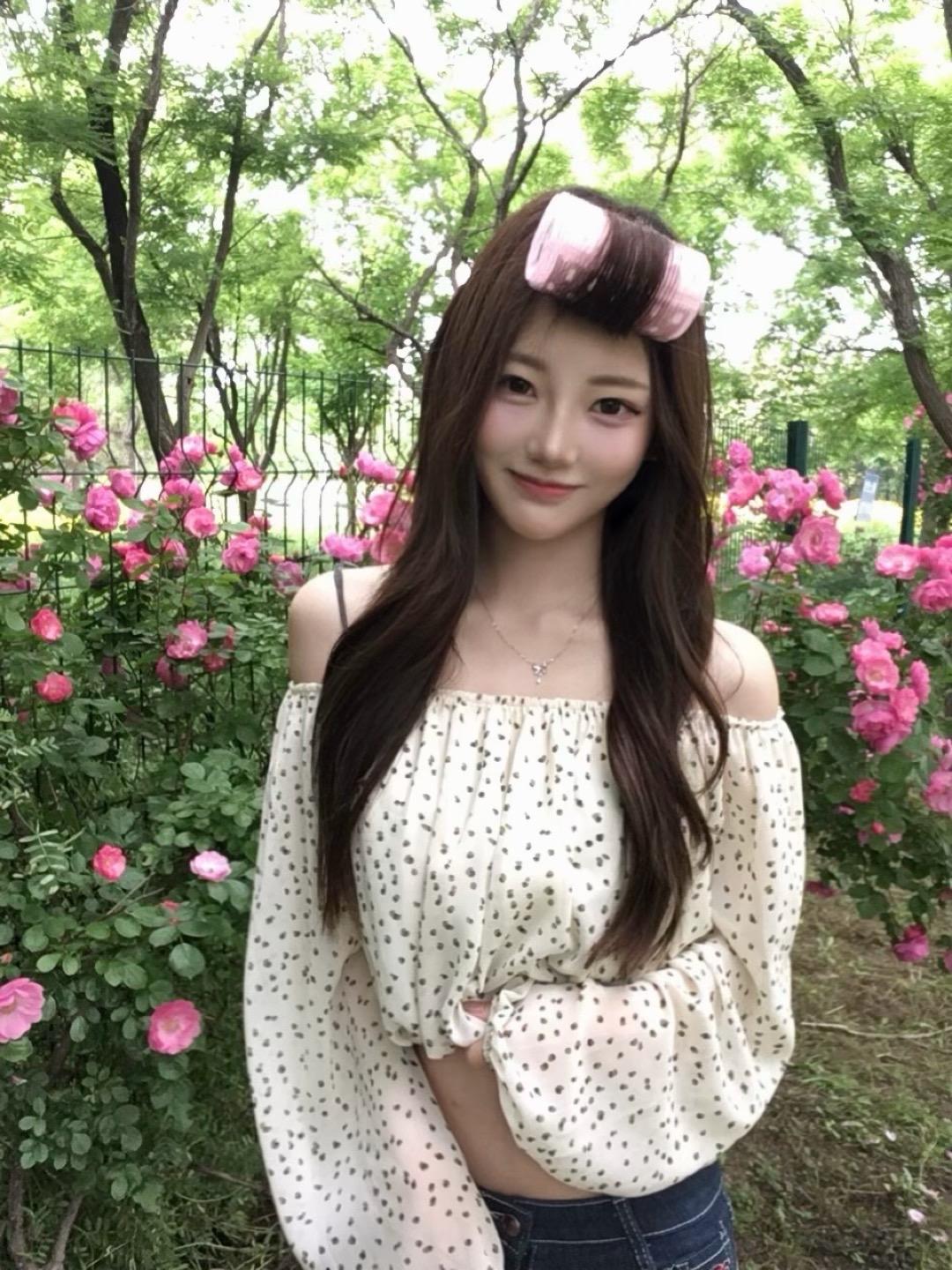 即使某天我征服了世界 我也只想亲亲老婆的脸