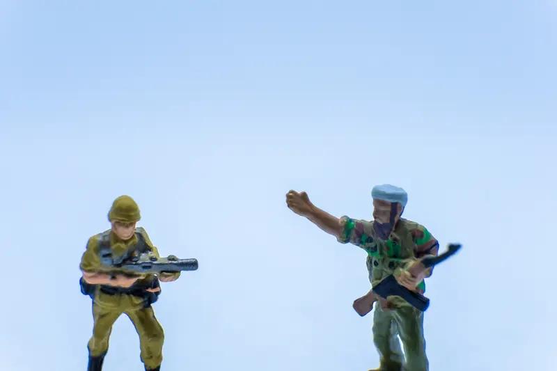 以色列是否会因战争陷入经济崩溃，目前正面临“烧钱战争”与“国力透支”的双重绞杀。