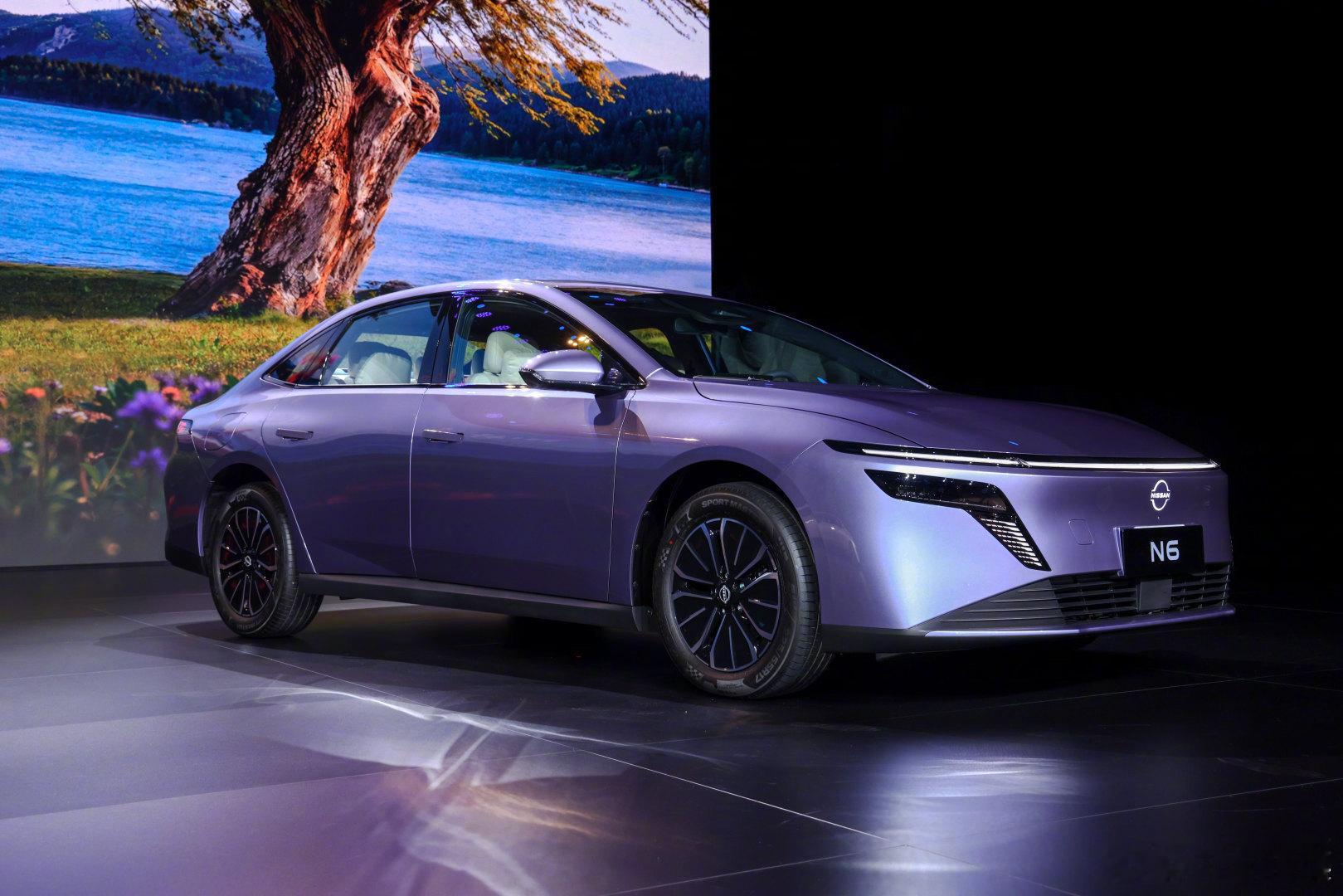 选首台车既要撑得起场面又得顾得上生活，挺纠结。最近刷到日产N6，突然就觉得对味了