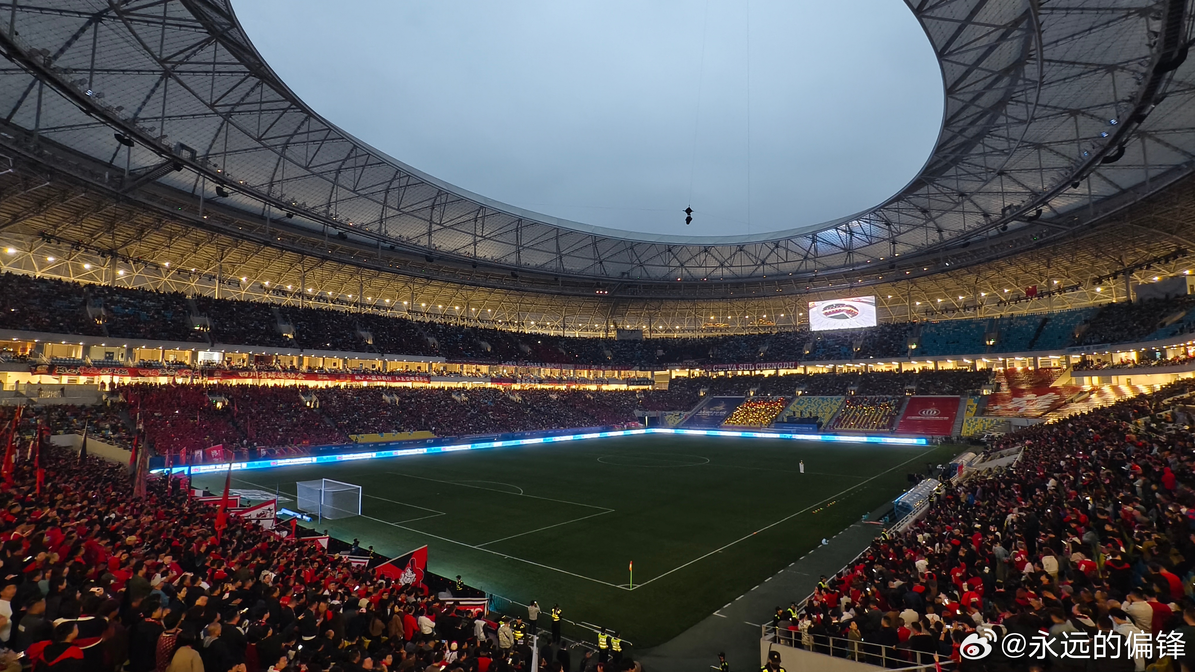 尽管来过几次，但凤凰山依旧震撼。 