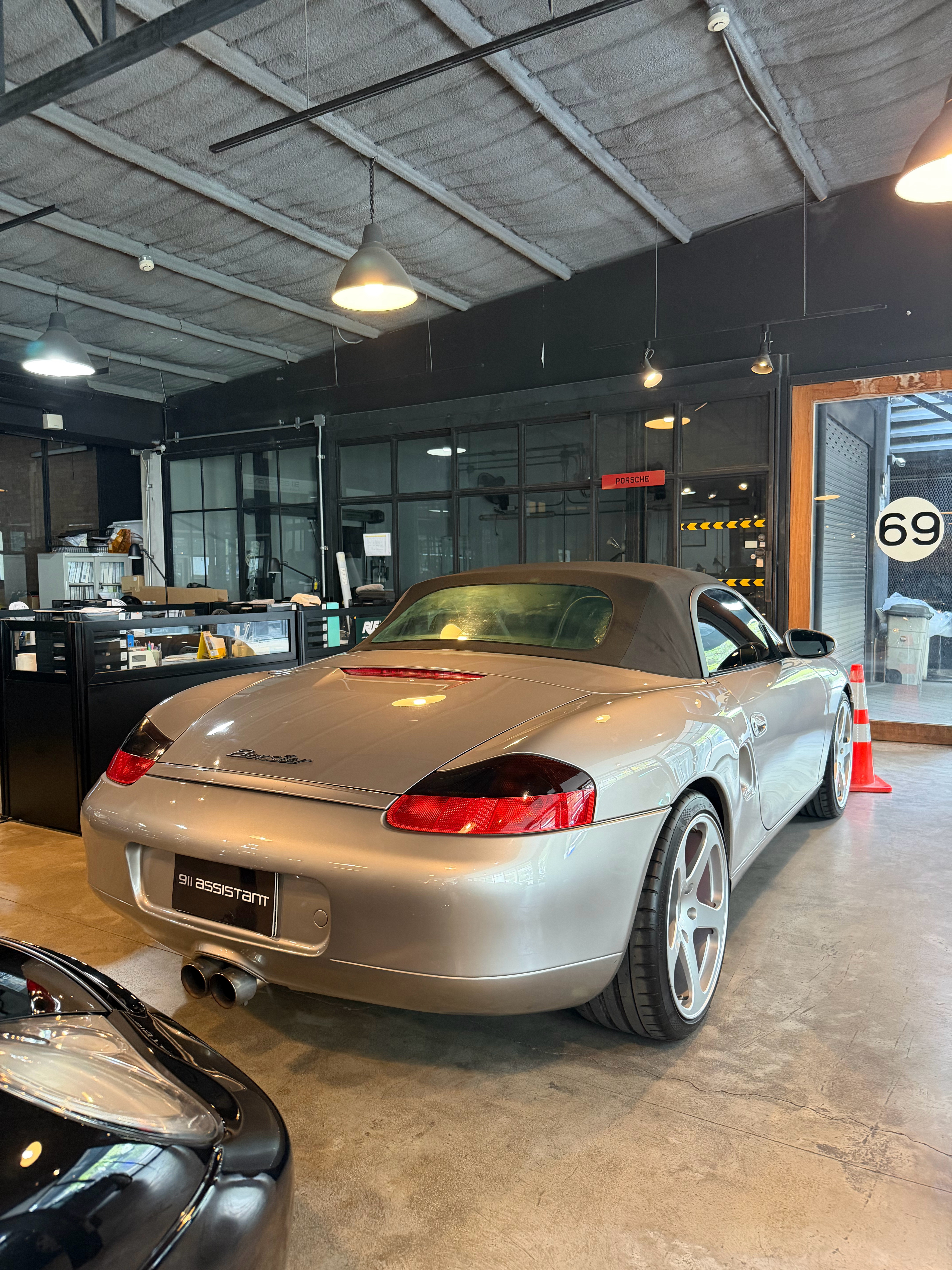 shen车视界 这两天研究了一下986，也就是初代Boxster，得到的结论是：