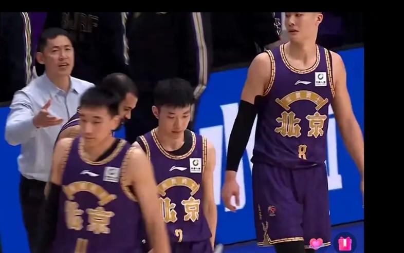 北京控股主场不敌江苏肯帝亚，曝个小冷
今日北京控股坐镇主场迎战到访的江苏肯帝亚。