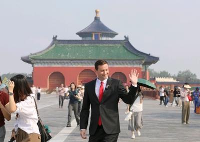 【埃文·凯尔宣布定居中国，从捐赠二战相册到找到归属感，他为何选择留下？】

还记