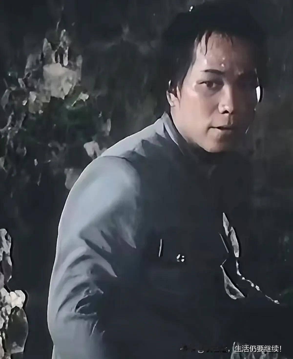 周星驰曾3次邀请梁小龙演火云邪神梁小龙可以说是真正的功夫明星之一，50、60、7