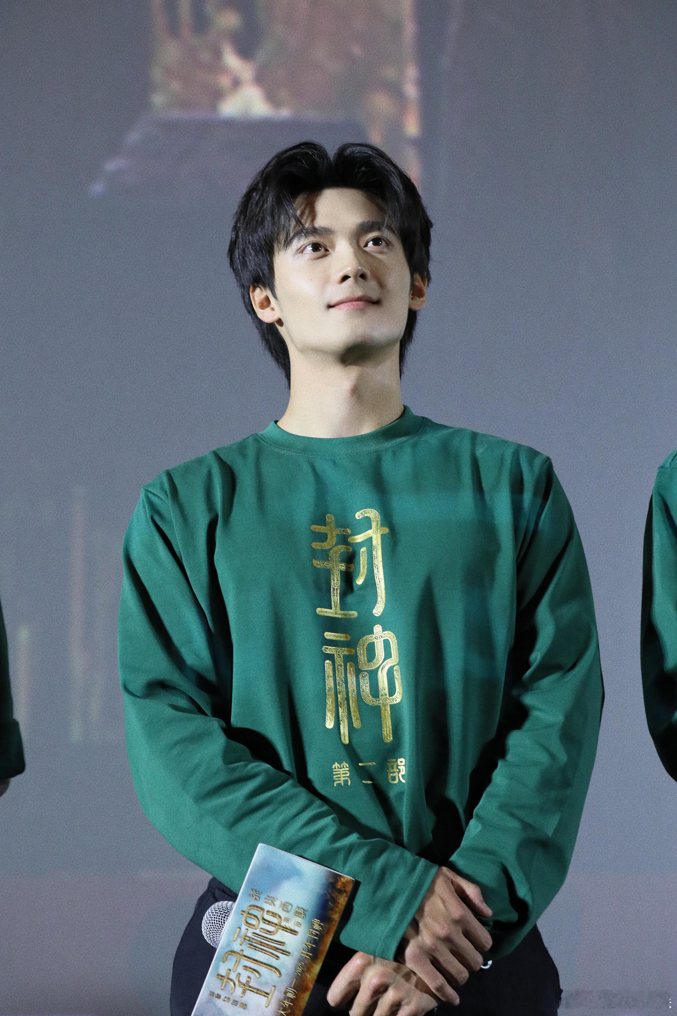 封神吴汉坤回应退圈创业  终于等到吴汉坤在路演回应退圈创业，他条理清晰地阐述回校