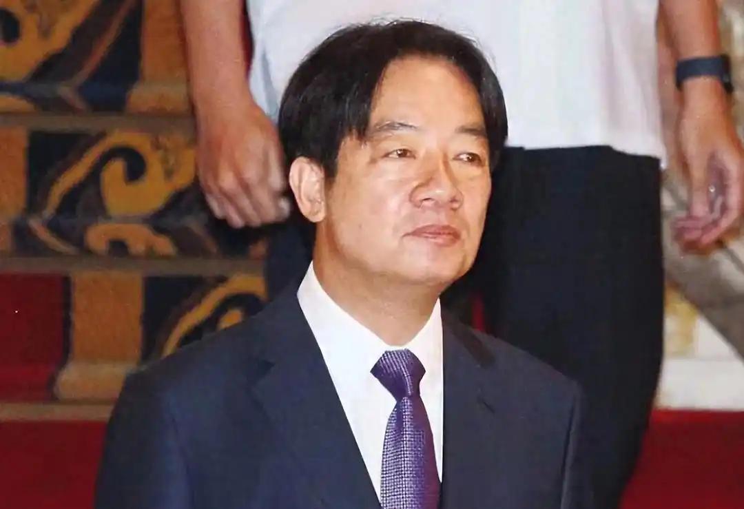 赖清德为什么敢不断地挑衅我们，根本不是美国人想给台湾省当靠山的作用，而是赖清德骨