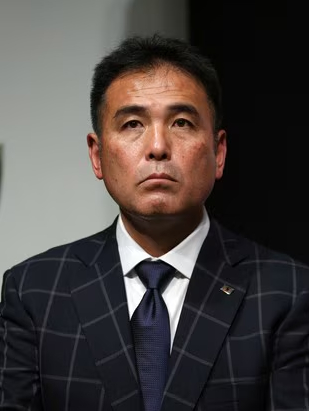 日足协高官飞机上看儿童色情视频被抓 58岁的日本足协技术委员会主席影山雅永，近日