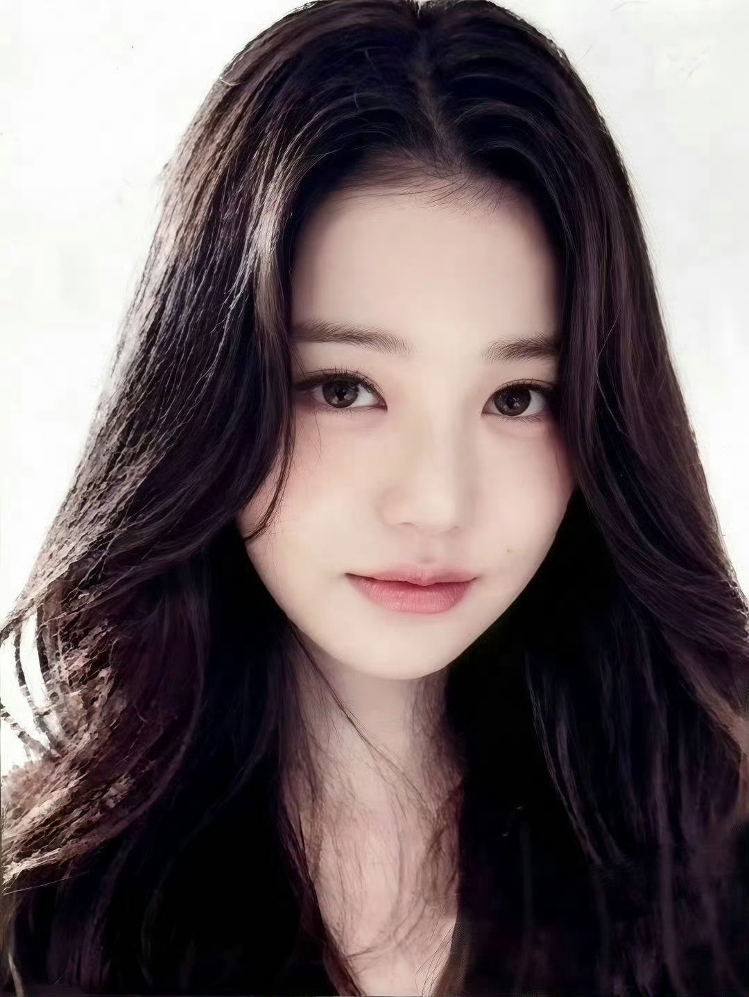 【张元英】在谁的怀中会有感觉张元英模仿小时候自己的照片 ​​​