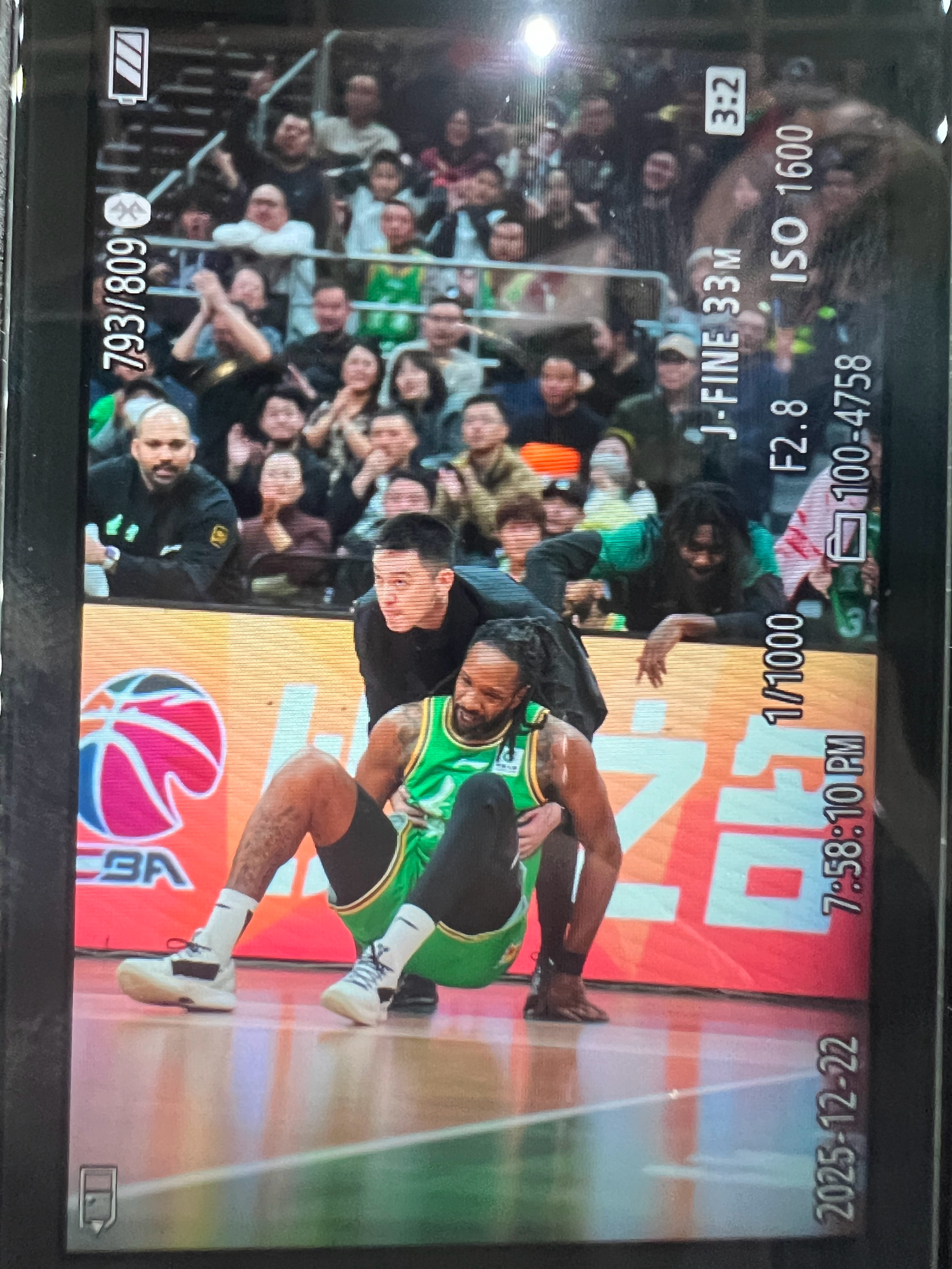 小龙一身腱子肉，杨导zhou他挺费劲