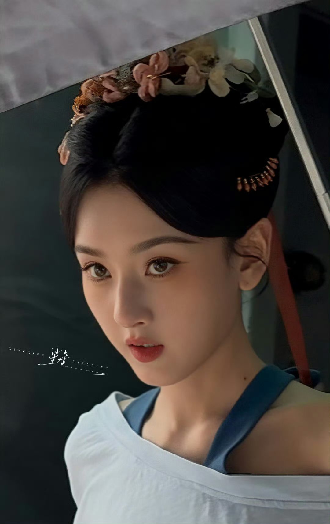 宋祖儿司宫令，小小的脸上大大的五官 