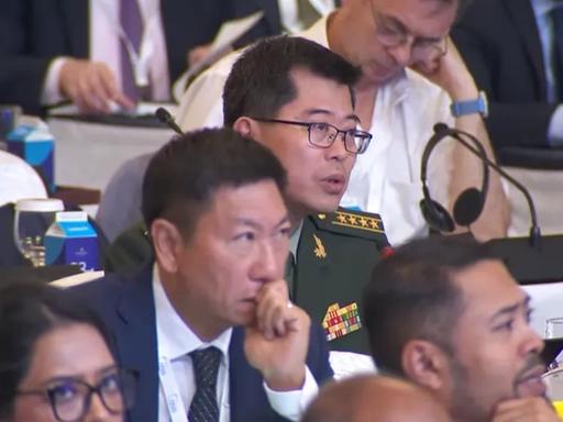 个人觉得，中国没有必要再三要求日本就侵华罪行道歉了，日本道歉不道歉是日本的事，中