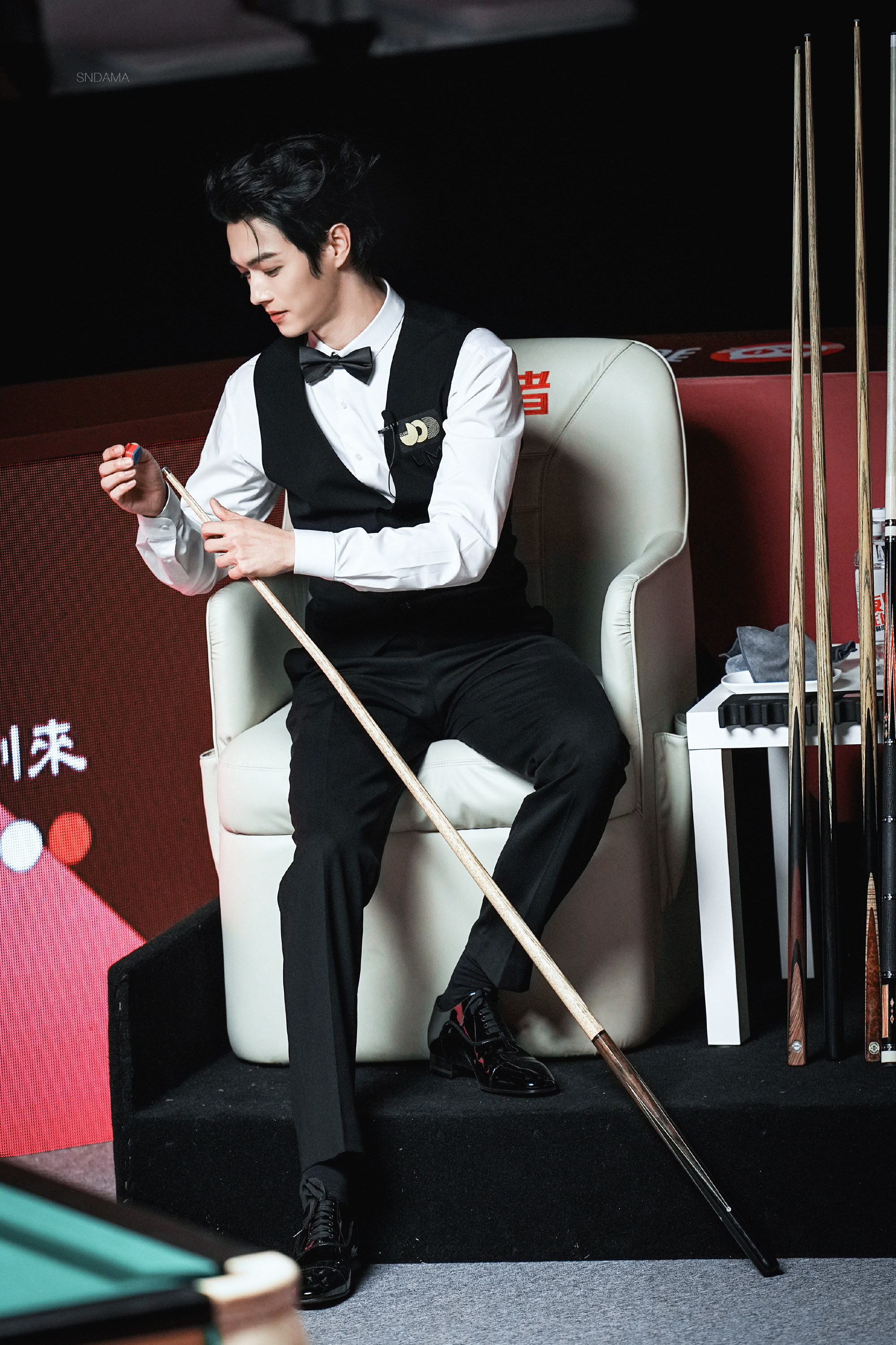 许凯CBL台球联赛：如果一个人不远千里来找你，只为和你见上一面，别问任何理由，也