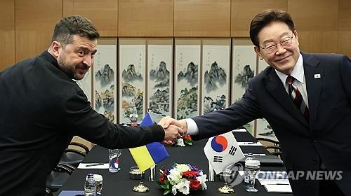 在联合国大会上，乌克兰总统泽连斯基在演讲中公开证实，乌方已将此前在战场上俘获的朝