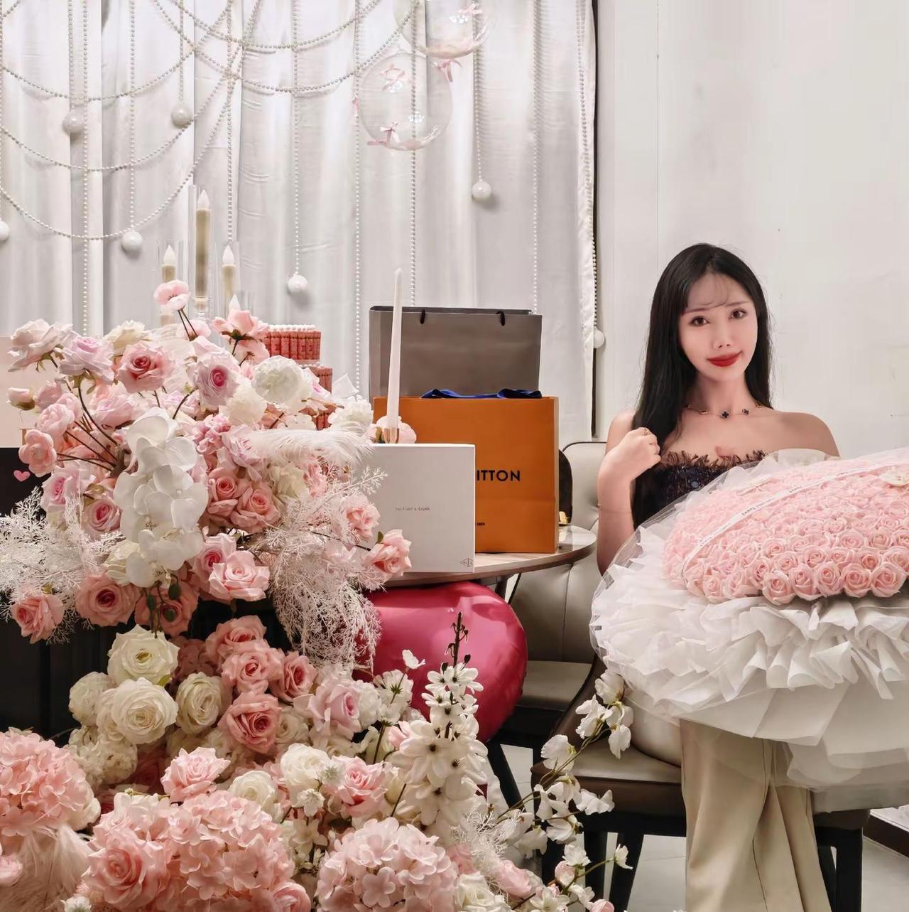 去年十八，今年十九