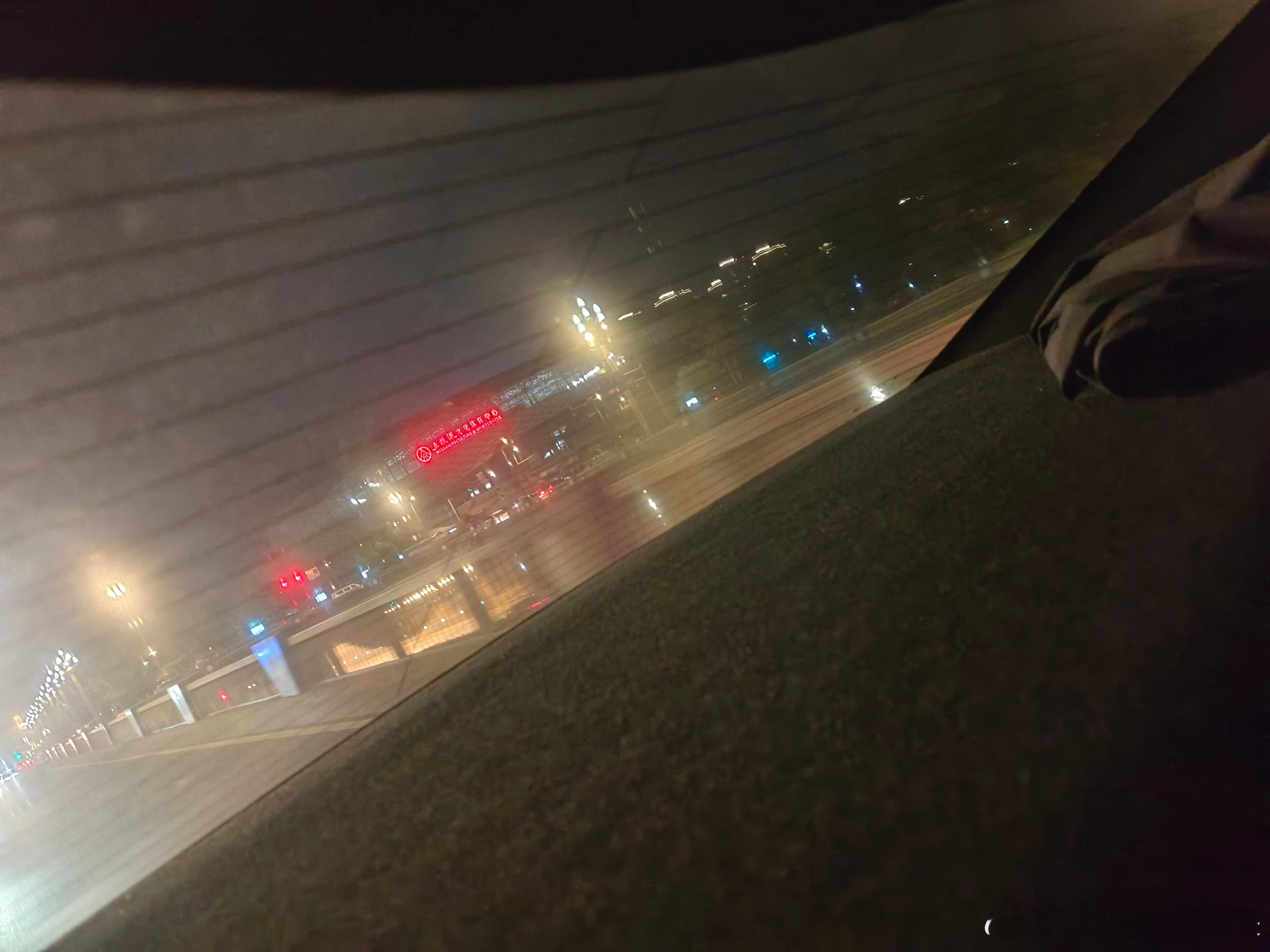 路过场馆 ​​​