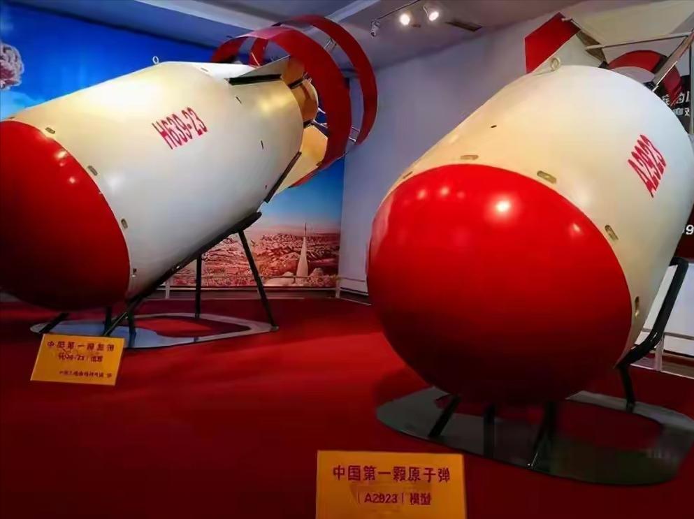 最近一位美国网友说，你中国凭什么要求我们美国撤回境外核武部署？我们有这个能力部署