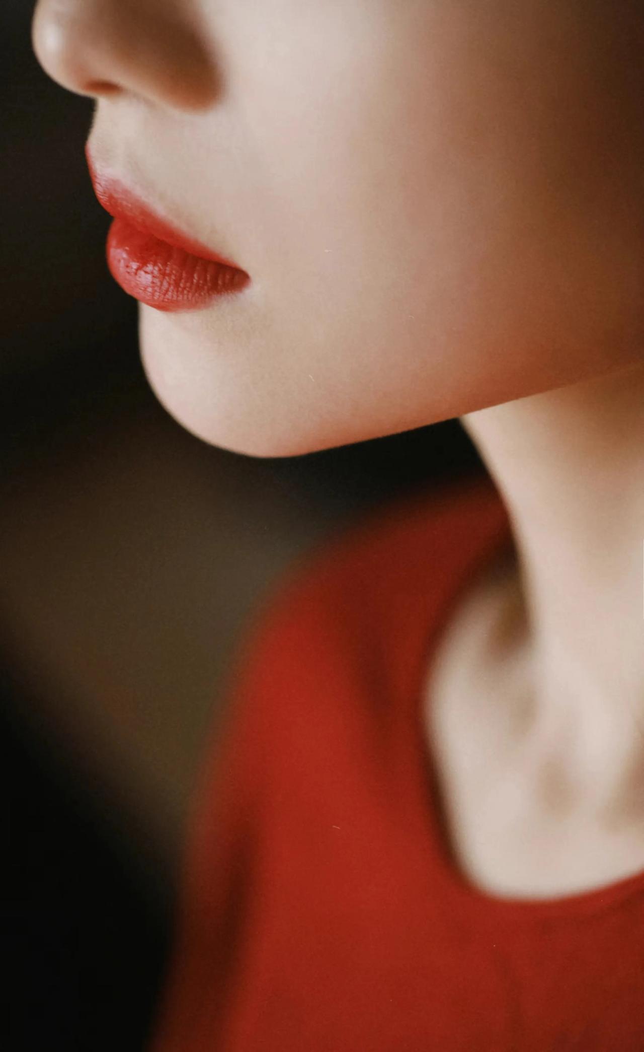 唇唇欲动
达人推荐 女主角唇泥