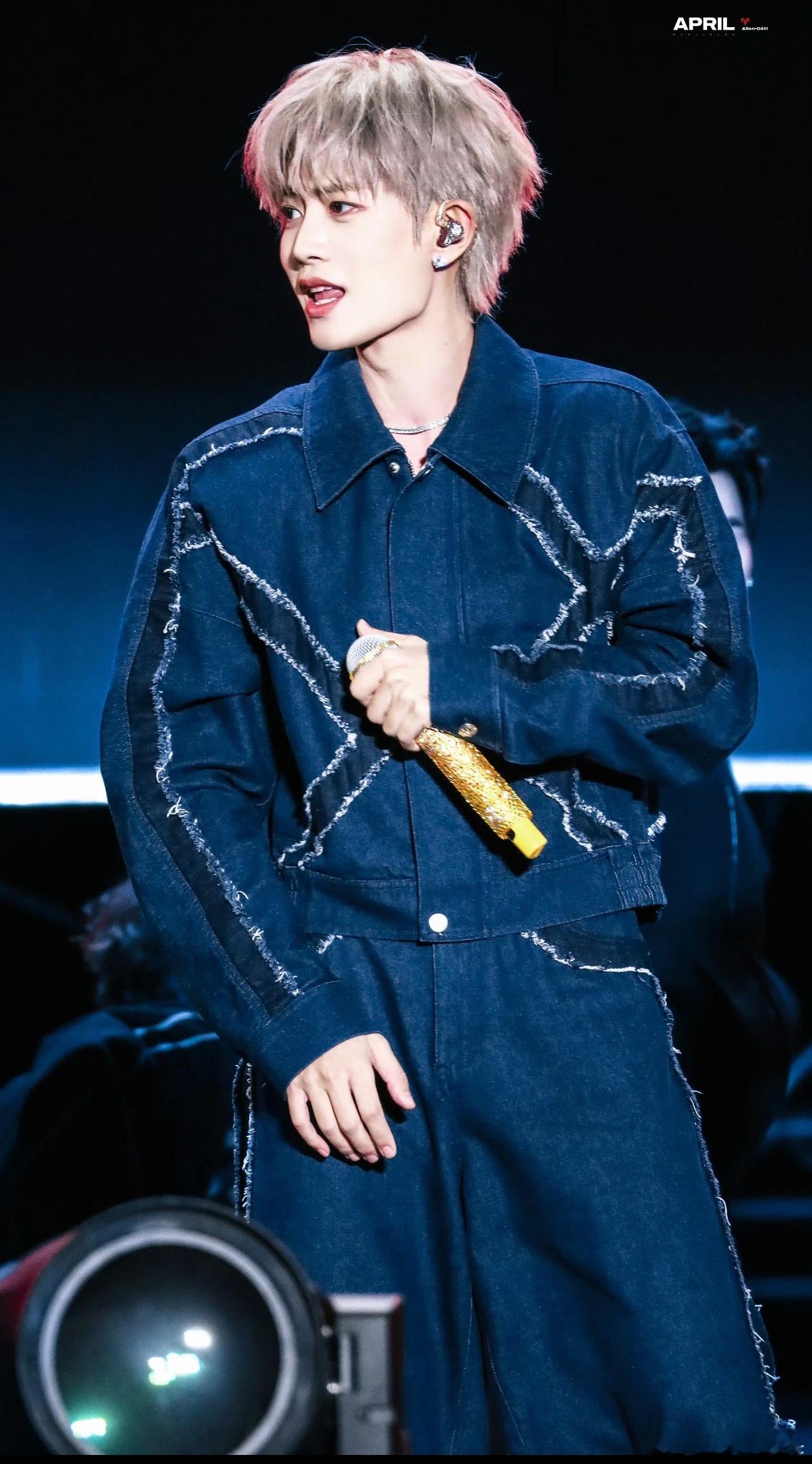 任嘉伦每次舞台过后都有人询问年纪