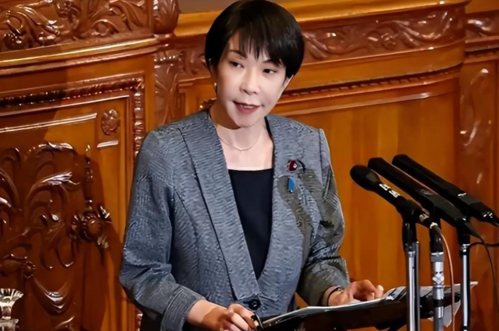 5月3日，一艘载有俄罗斯原油的阿曼级油轮靠岸日本港口，这是日本时隔四年重启俄原油