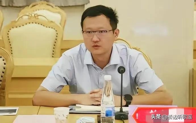 2026年3月24日晚，信达证券女研究员唐婵玉在上海出差期间，指控遭研究所所长左