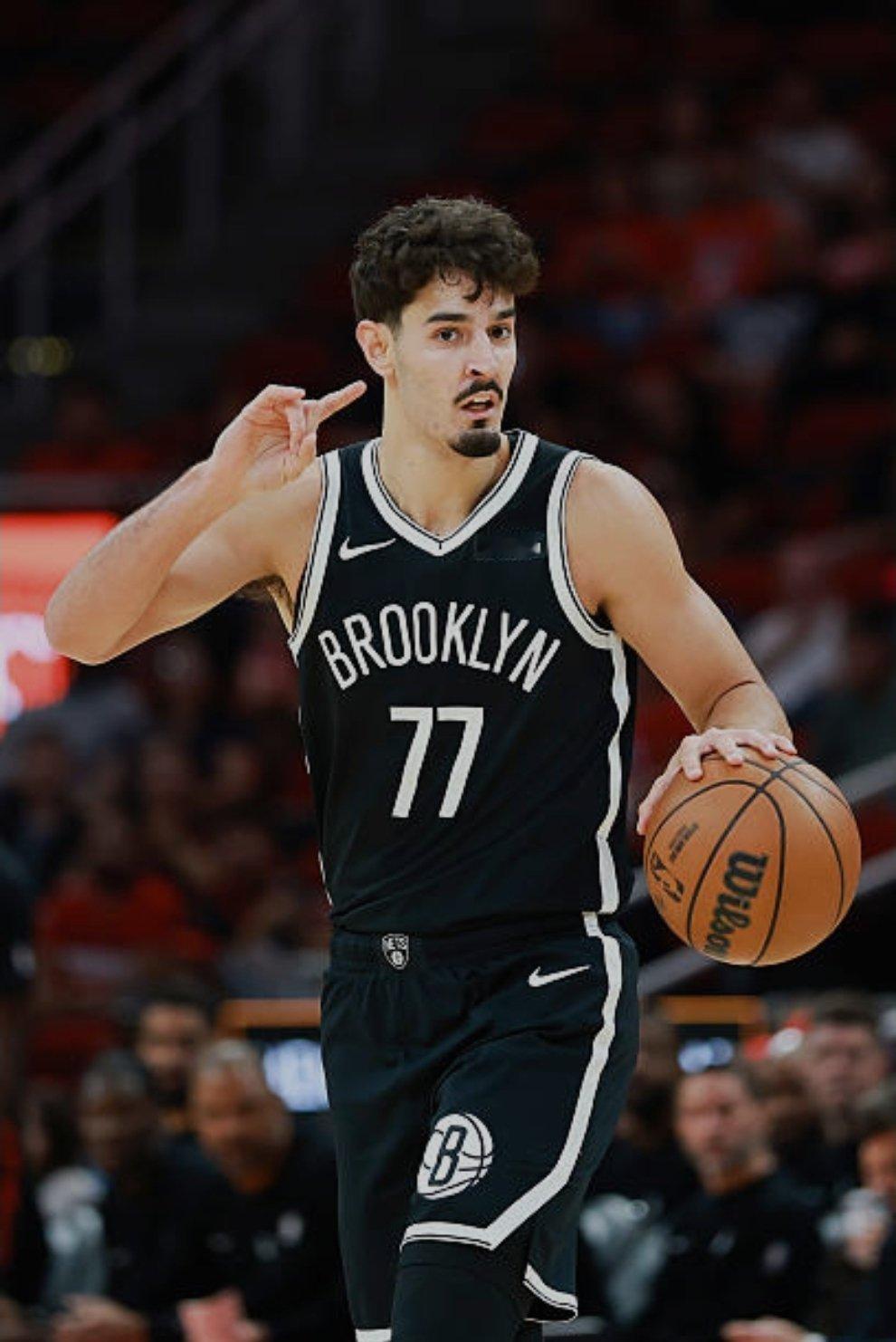 篮网开季4连败总共丢522分，创造队史开季前4场失分纪录。目前篮网百回合丢131