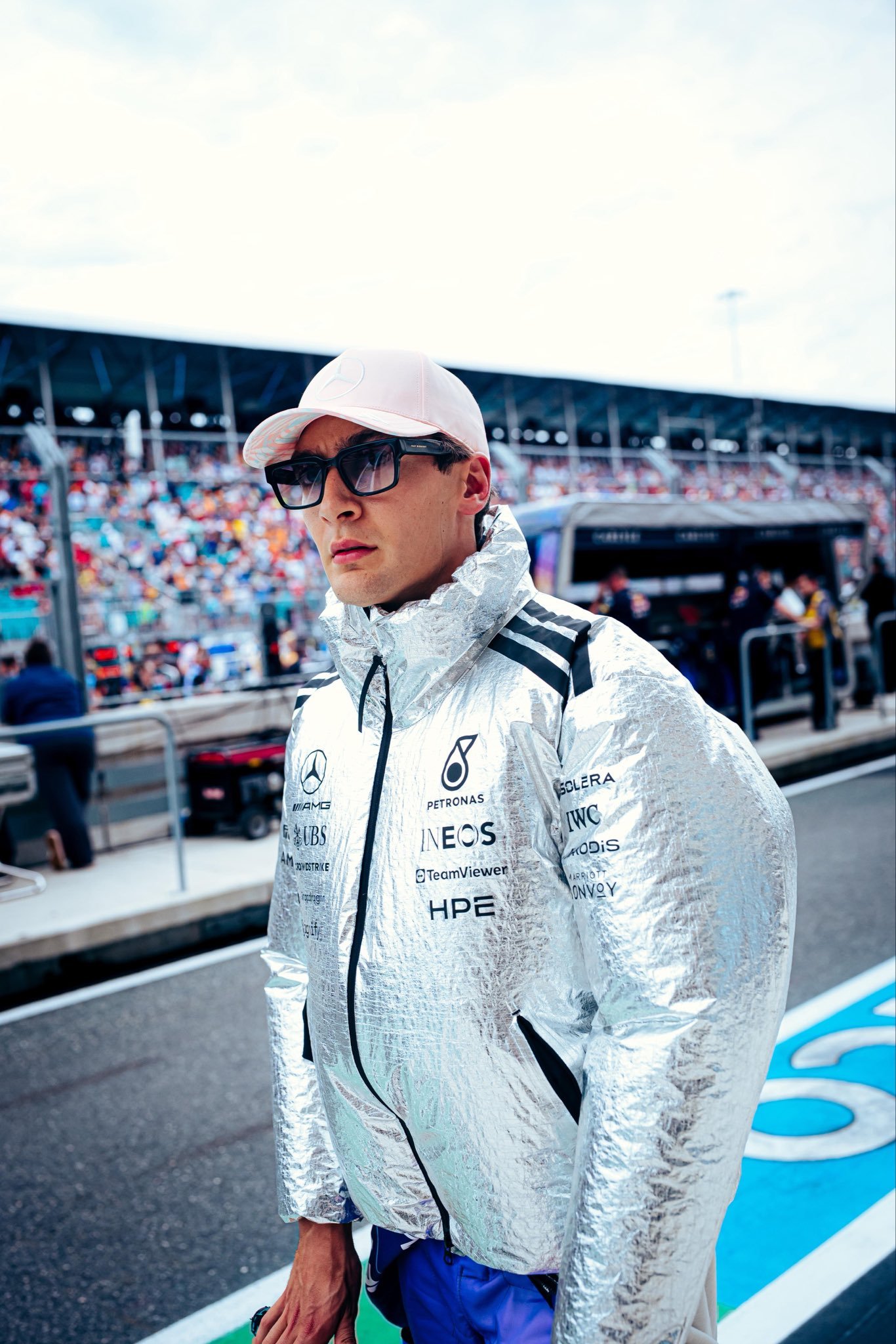 乔治拉塞尔 🇺🇸 2026F1迈阿密大奖赛 梅赛德斯更新一则👇🏻就位准备