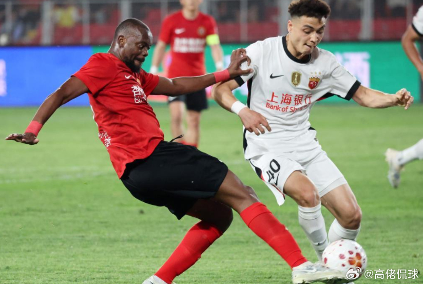 辽宁铁人楠波湾 3-2 上海海港｜赛事纪实：绝杀染红剧本拉满，升班马掀翻卫冕冠军