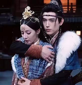 还是那句话，同行衬托，最为致命。

迪丽热巴《白日提灯》扑街，真不是剧本太差，主