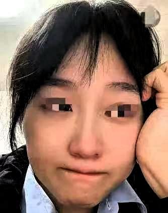 广州一名女子坚持6年在信用卡还款日当天按时还款，从未出现过拖欠情况，却被银行收取