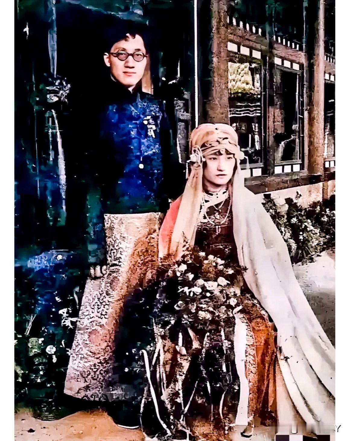 陆小曼和徐志摩结婚时的照片，并非演员，确是货真价实的本人，外貌清清楚楚，特容易分