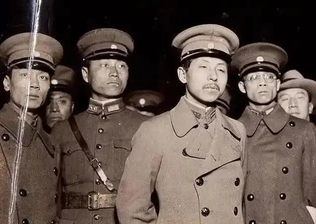 1926年，被关押在奉天监狱的东北陆军第十四师师长穆春面见张作霖请罪时，穆春对张