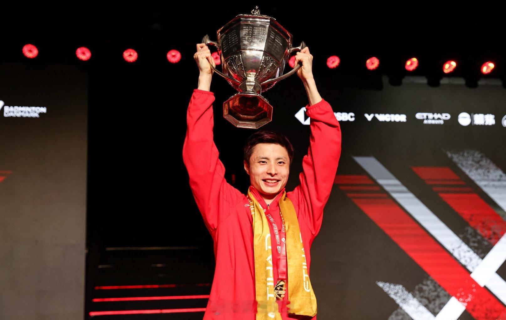 2026年汤尤杯汤姆斯杯中国队总比分3-1战胜法国队，勇夺冠军成功卫冕！！第一盘