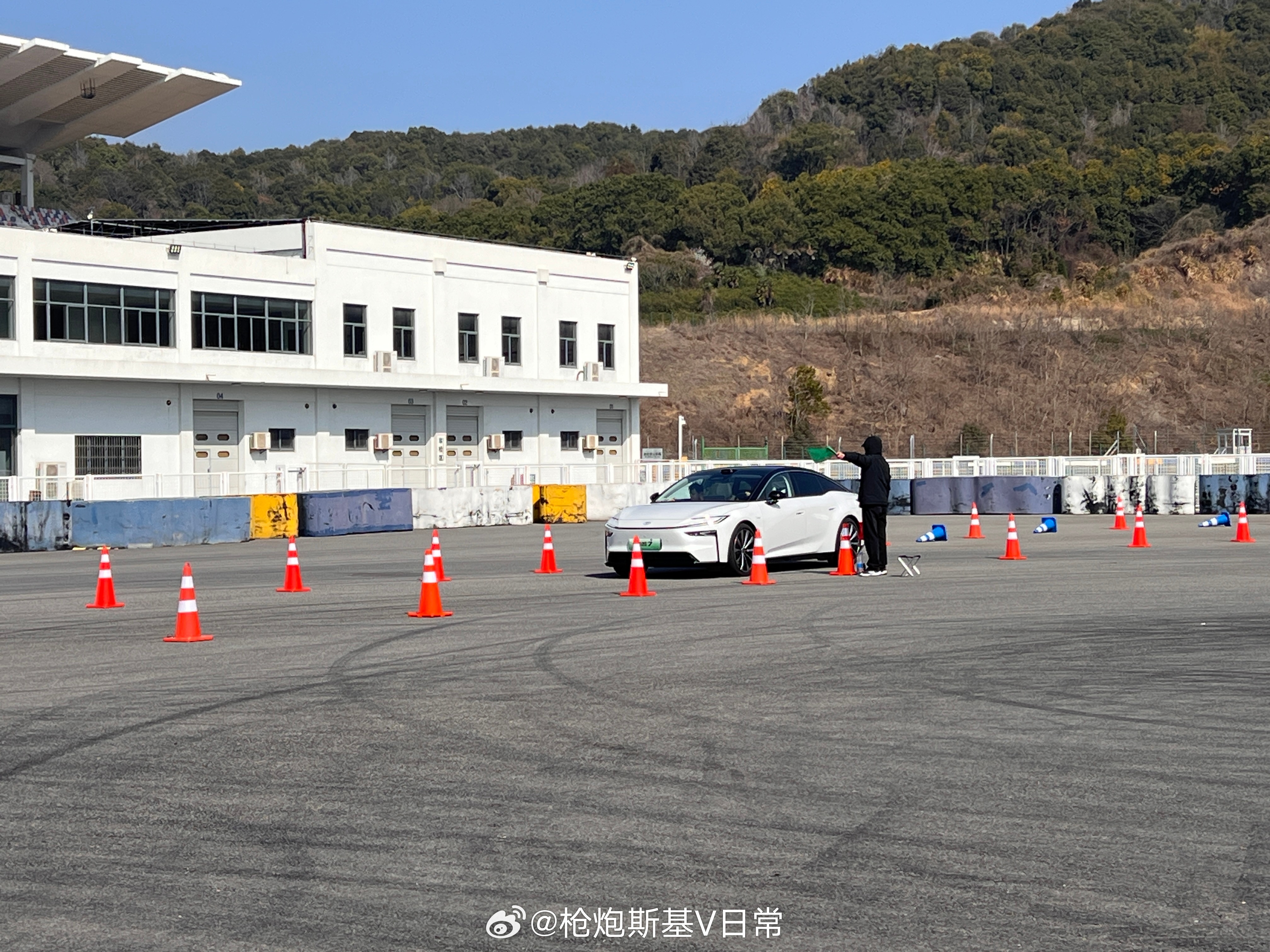 铂智7的这次媒体测试确实让人眼前一亮啊，在20万以内这个动态质感让人印象深刻呢，