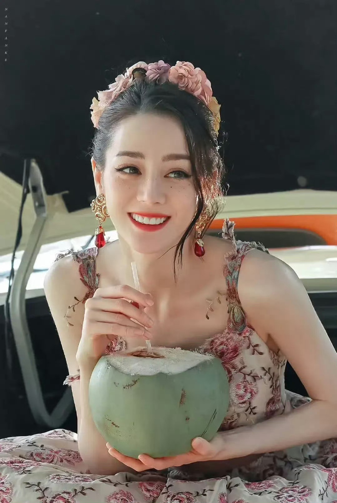 热巴 气质女孩 ​​​