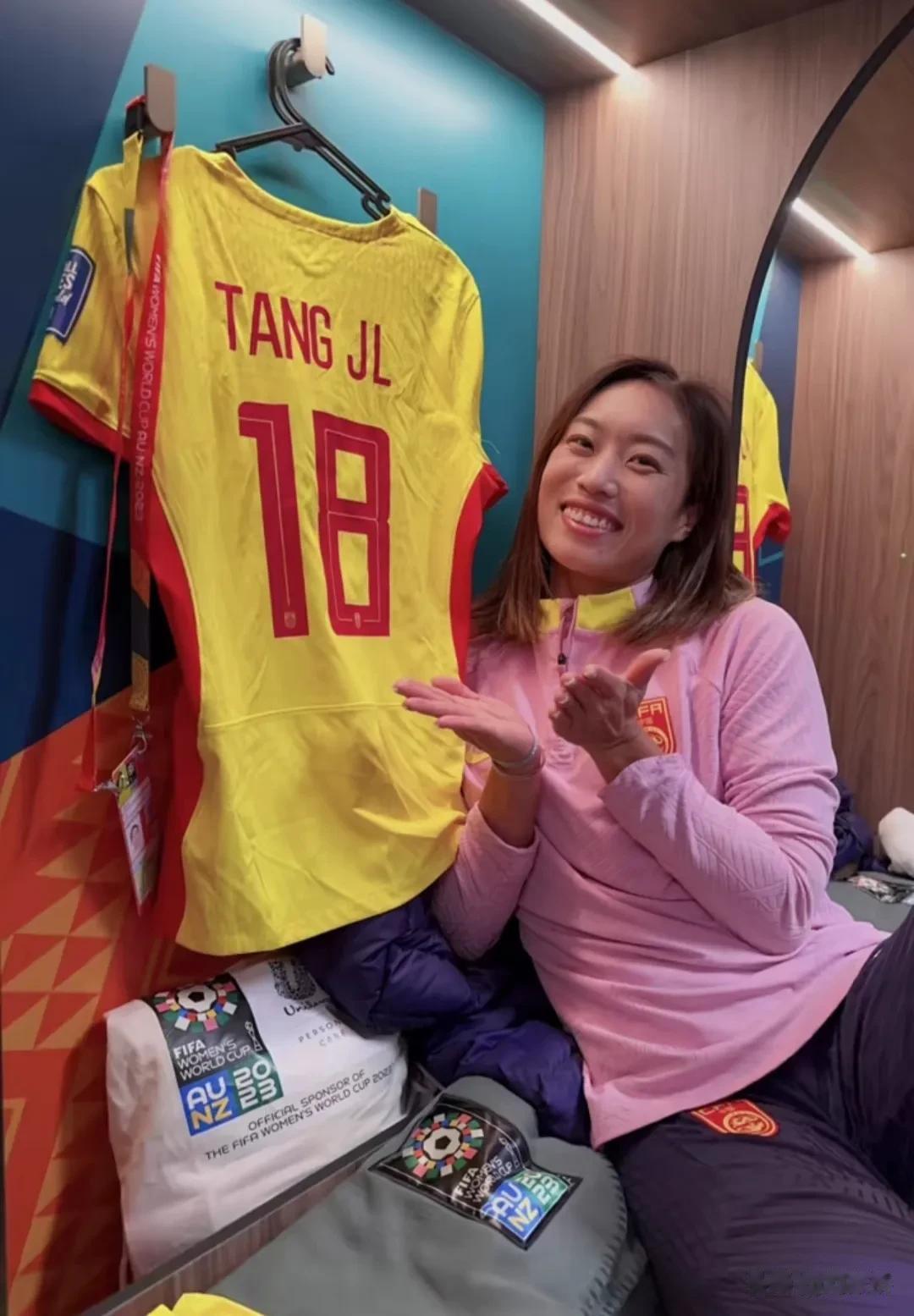 再见，水庆霞！

今日下午，水庆霞正式离开中国女足教练岗位，在任职期间，她带领女