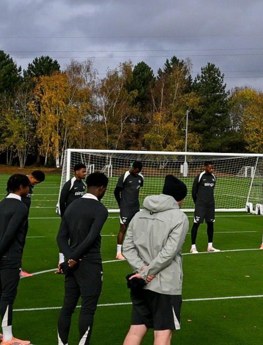 巴迪今天参与了训练，还没有看到Palmer. 