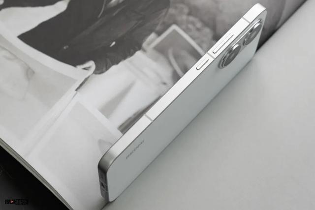 现在买手机，感觉真的没必要买旗舰了