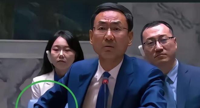 161票赞成，5票反对。
联大一票，砸开了巴勒斯坦的门。
不是承认国家，是承认它