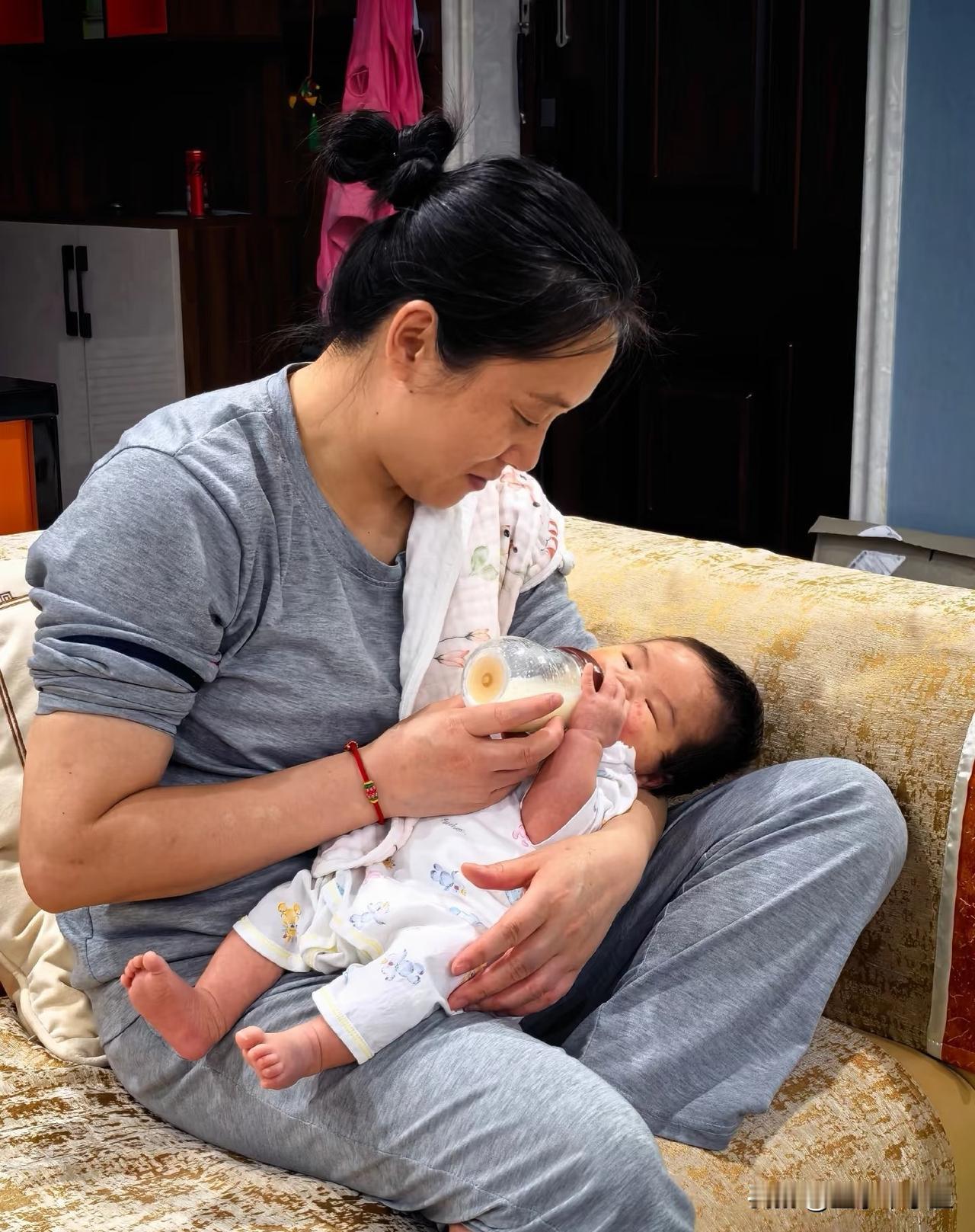 求助姐妹们！住家阿姨封顶6500，这个价位能招到人吗？宝宝刚满月，想找住家阿姨，