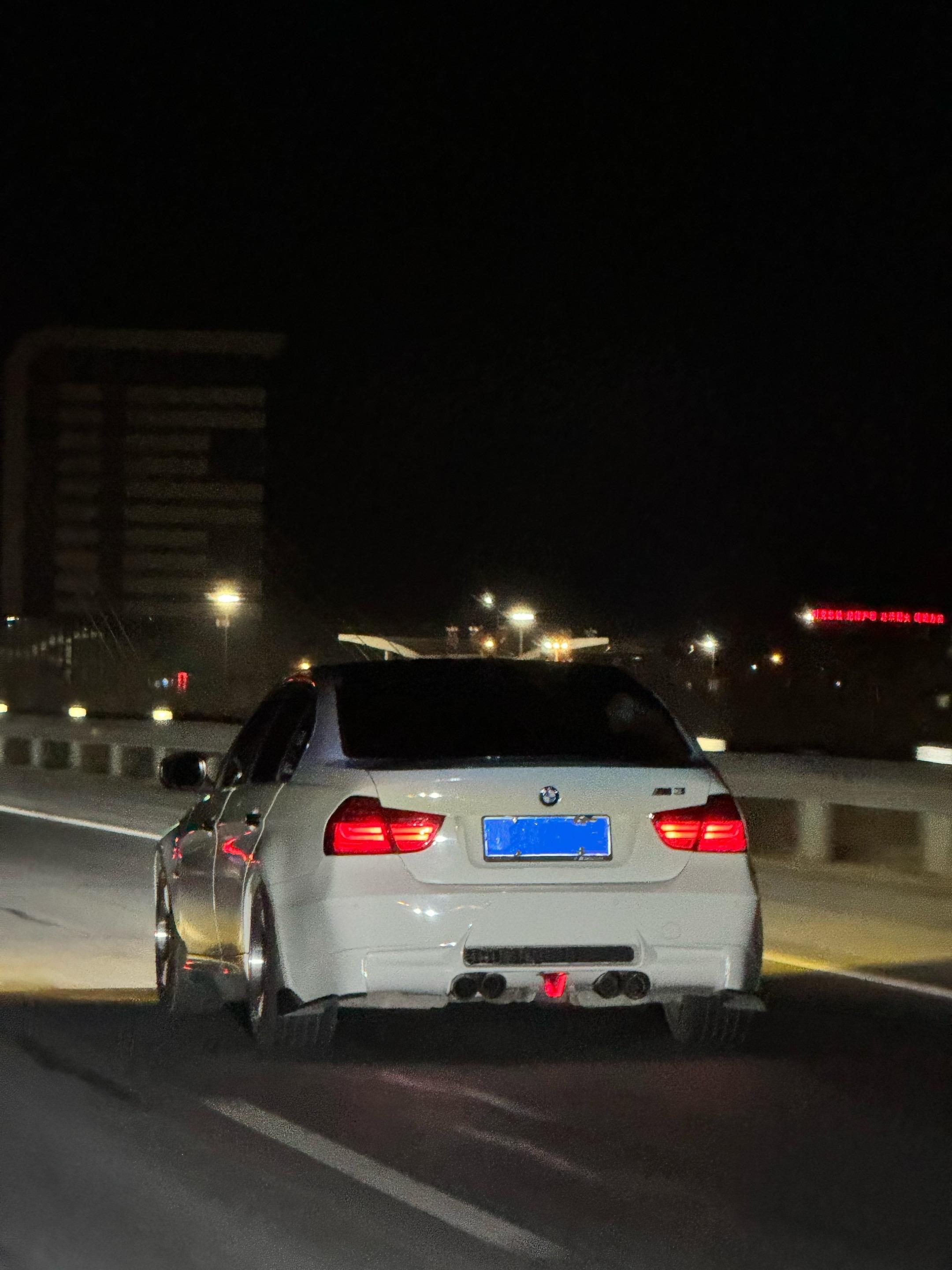 改车的快乐就是，付出时间精力得出的作品，每一次回头都想多看两眼，情绪价值拉满