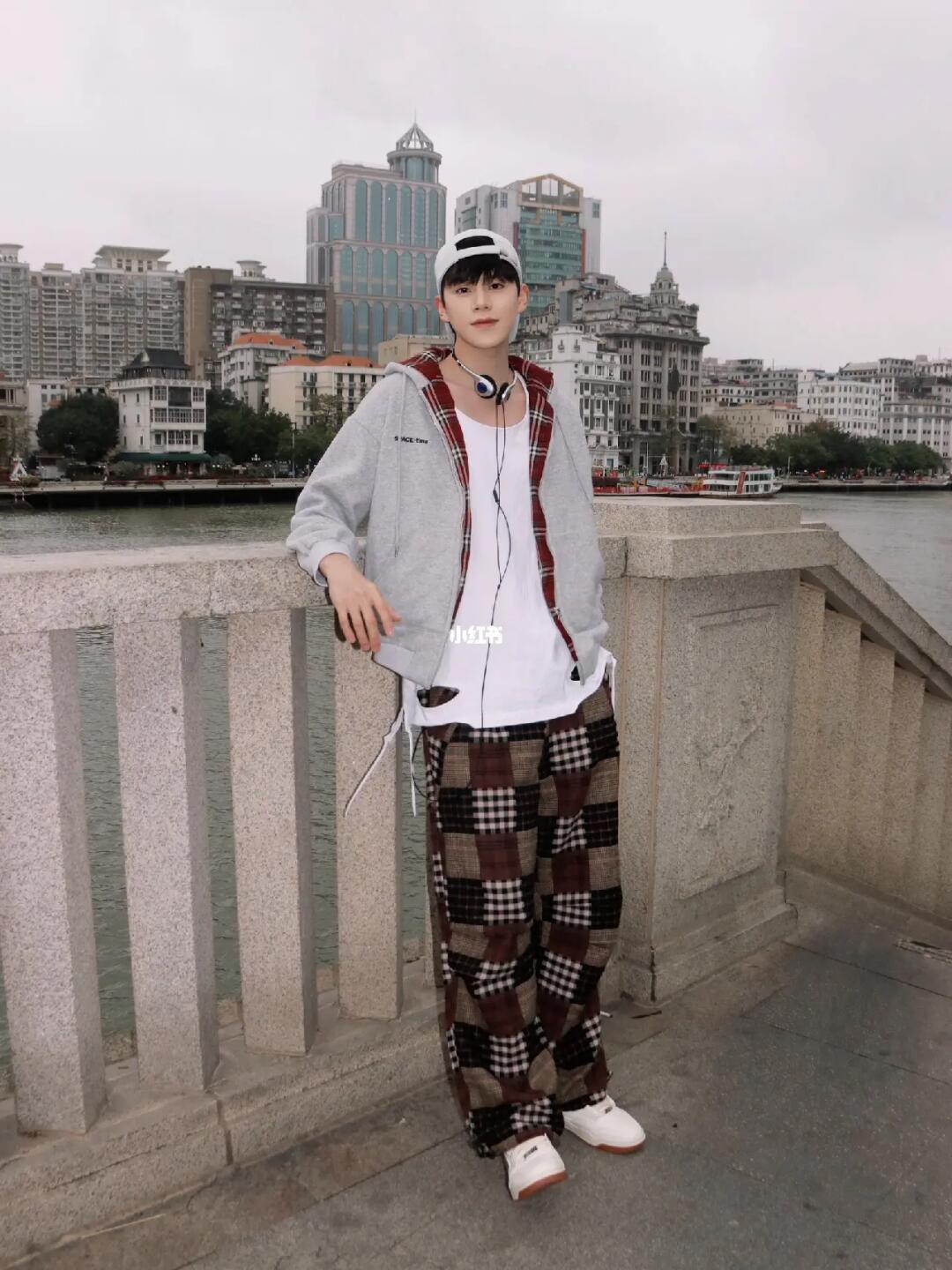 每日穿搭OOTD | 一键还原少年感