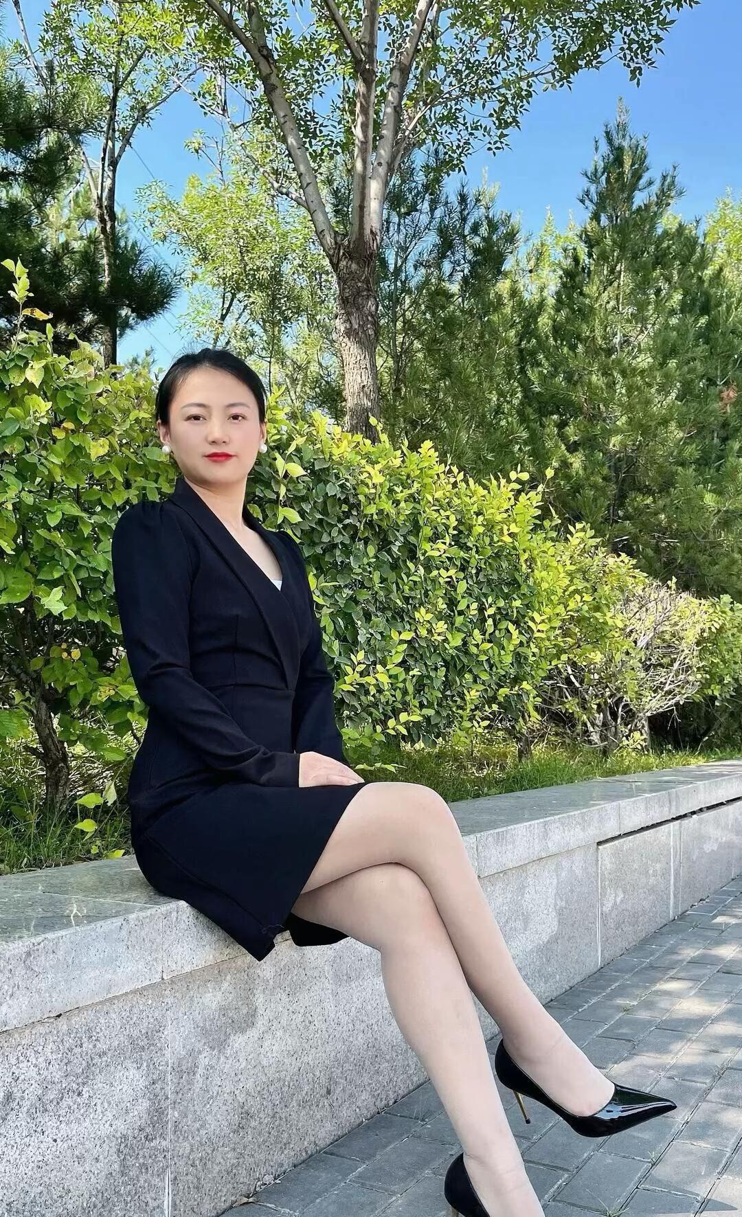 晒一张你拍的花女人如花