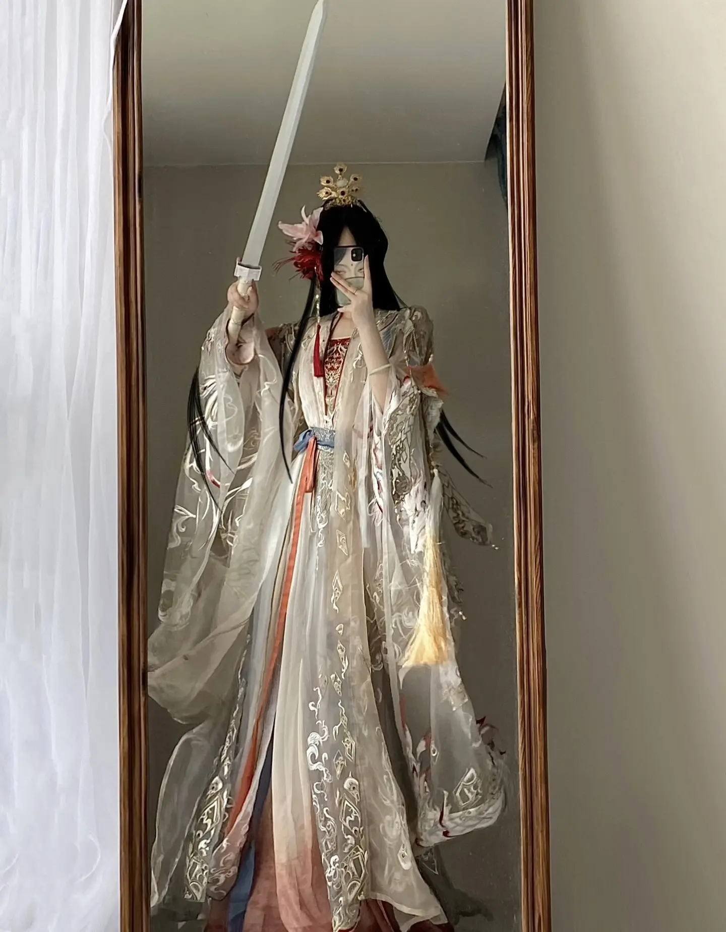 “微臣爱慕殿下已久”