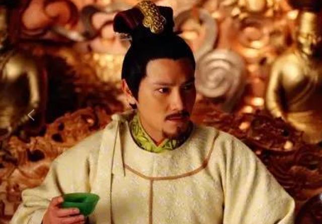 《赵构的“汴京复刻计划”有多硬核？——他没修战船，却让临安每条巷子都通向朱雀门；