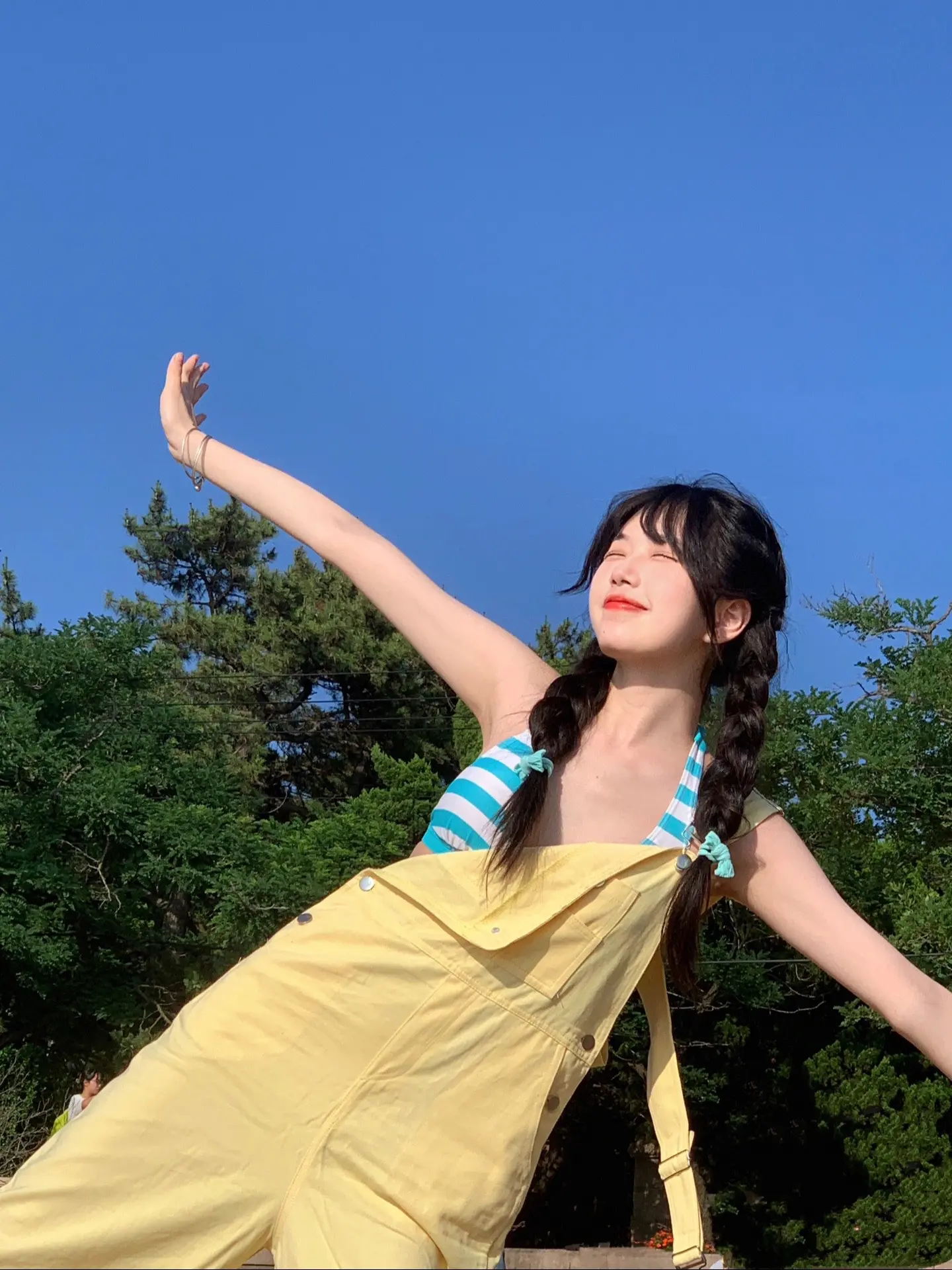在冬天怀念五颜六色的夏天