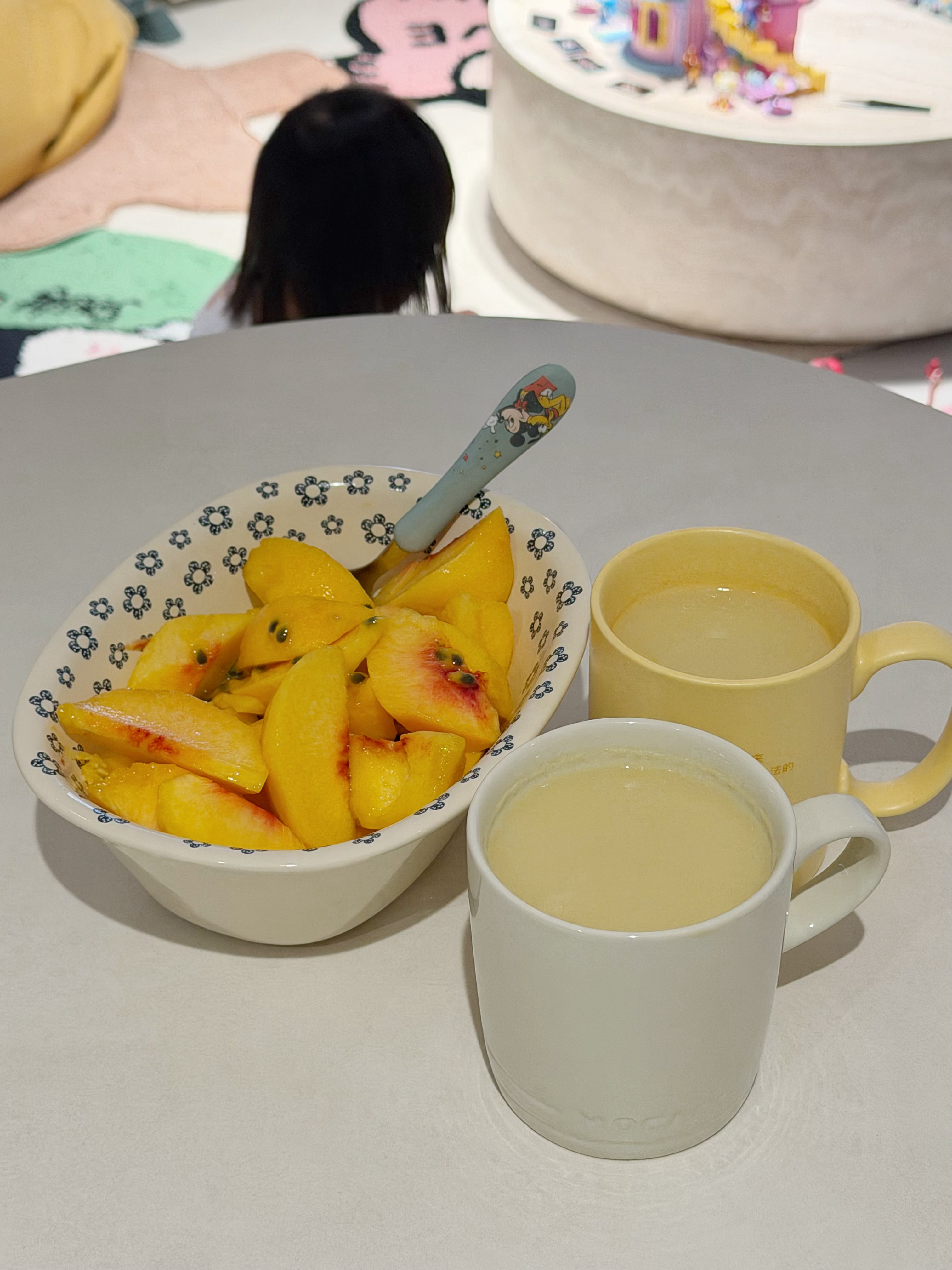 又入手了一个健康食物：鹰嘴豆在英国报姐那儿买的刚收到就打了豆浆好强！一样的量，黄