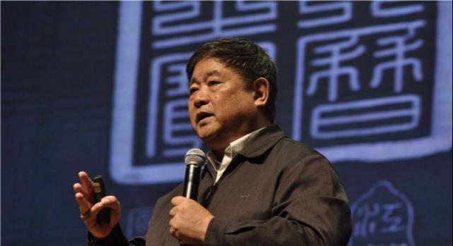 “故宫缺钱，不是一时缺钱，而是永远都缺钱！”主持人询问故宫院长“故宫每年门票收益