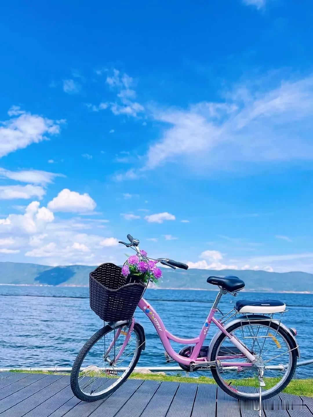 
每个人都有自己的节奏。18岁考不上好大学，人生不会就此完蛋；30岁没有结婚，并